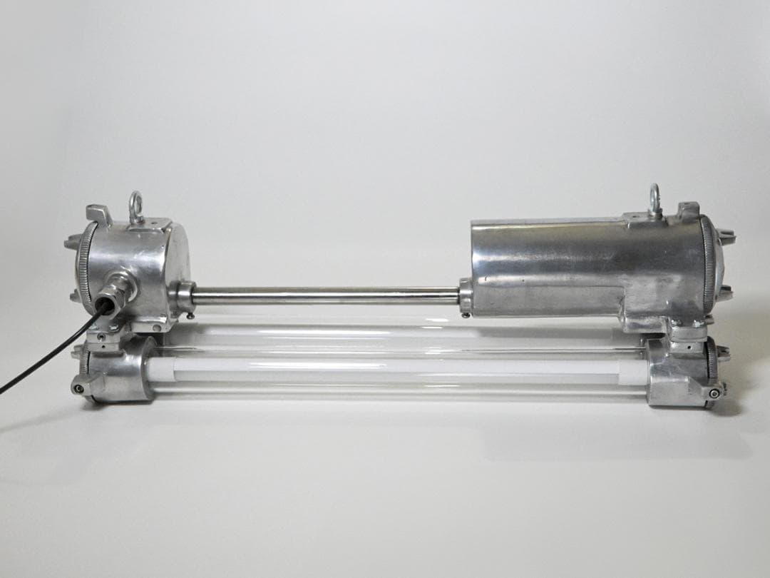 ☆ ビンテージ チューブランプ 蛍光灯 インダストリアル 工業系 3 カフェ ☆