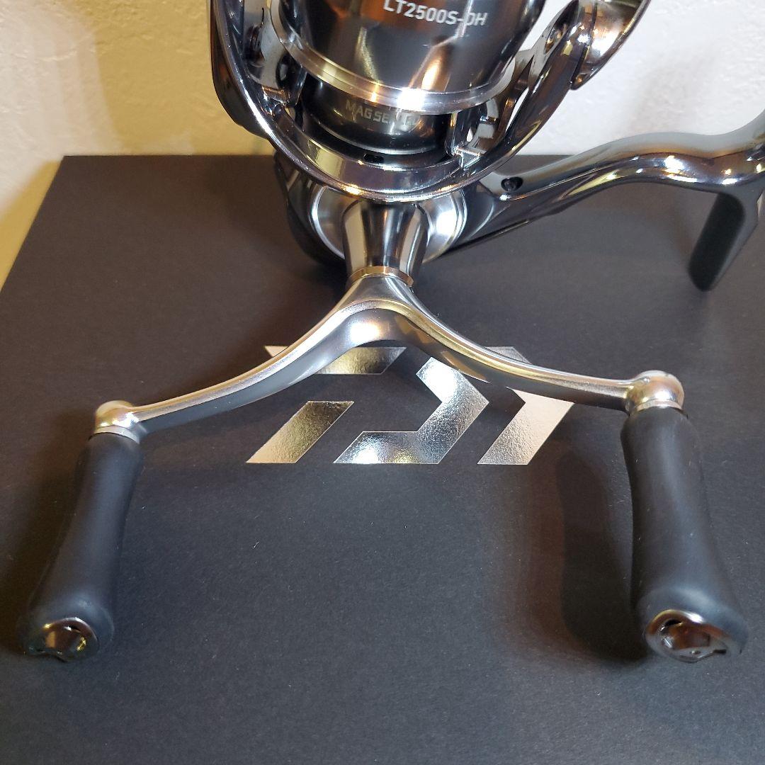 リール DAIWA EXIST LT2500S-DH