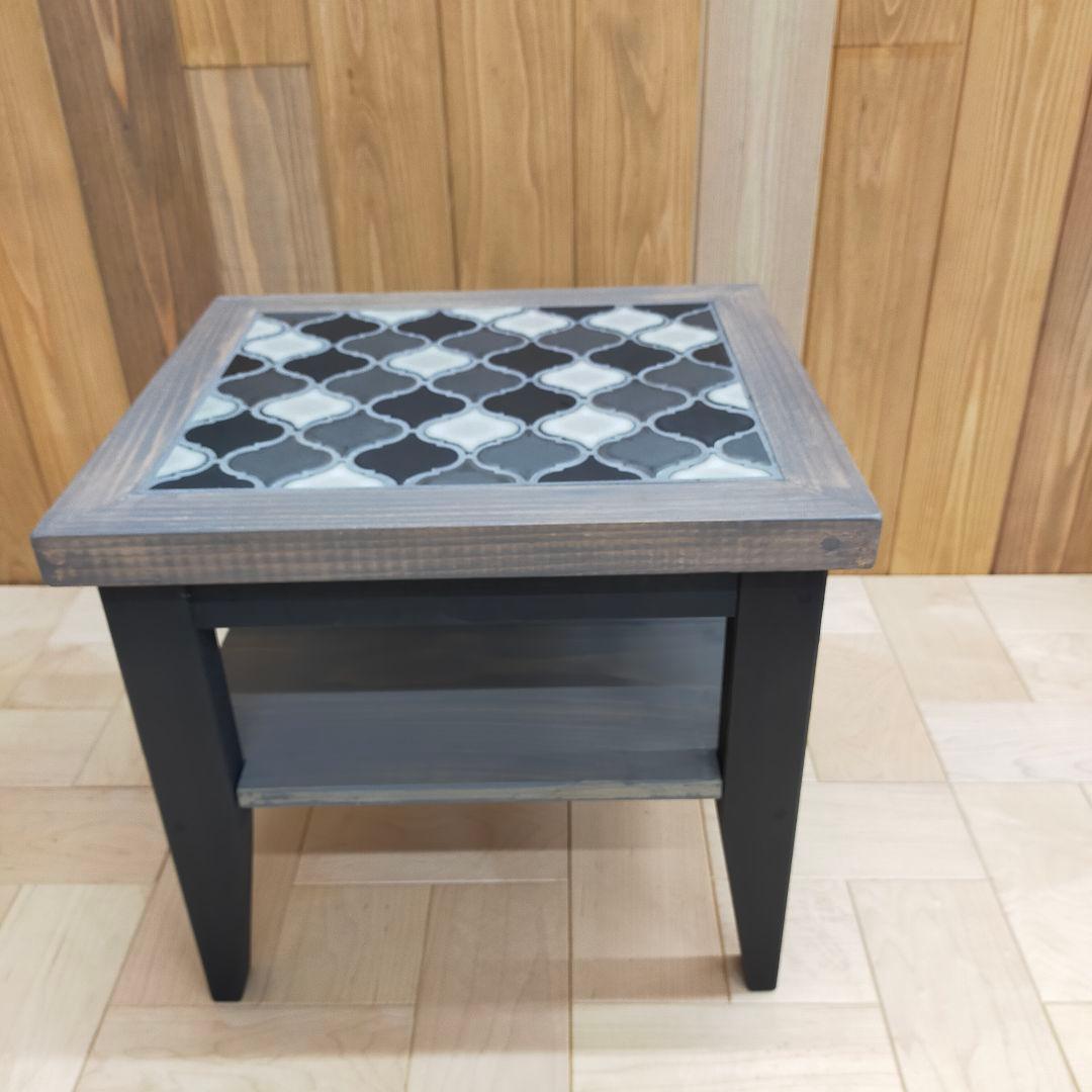 【新作】オシャレなランタンタイルの木製サイドテーブル ★ソファーに★ローテーブル