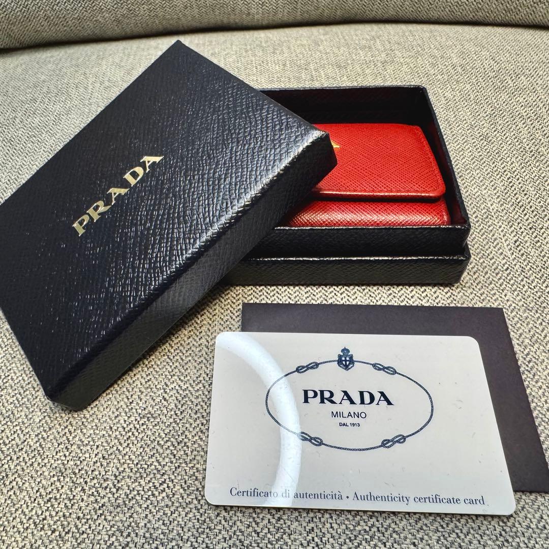 PRADA プラダ キーケース 4連 キーリング付き レッド