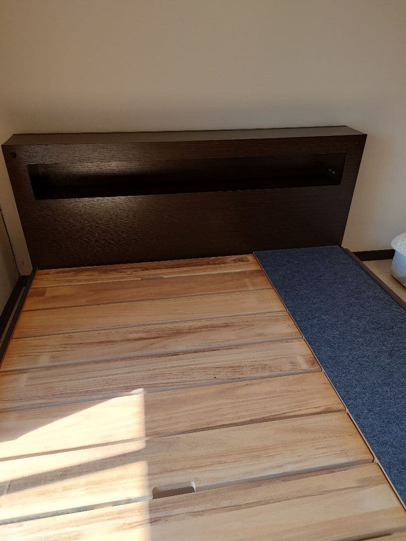 シモンズ クイーン ベッドフレーム