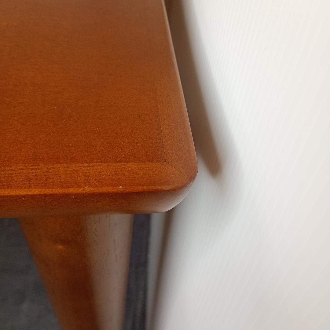 カリモク60ダイニングテーブル　1500,800,700