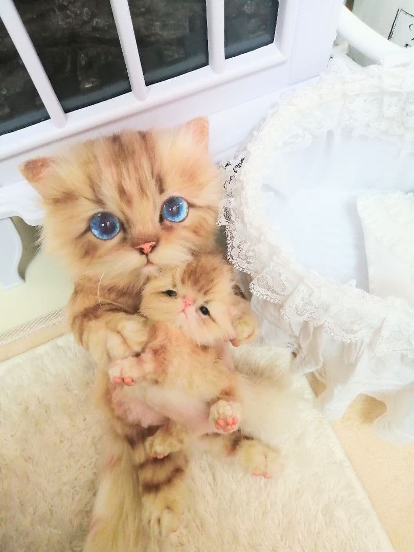 猫ちゃん♡親子♡ママとベビー♡虎柄♡アートドール♡ぬいぐるみ♡かご♡