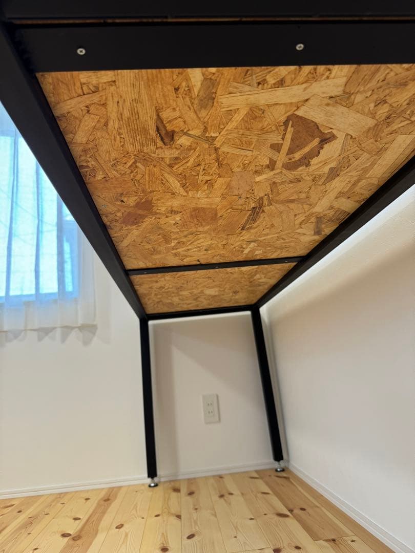 無骨な鉄脚×OSB天板 ワークテーブル（作業台 / PCデスク）【引き取り可】