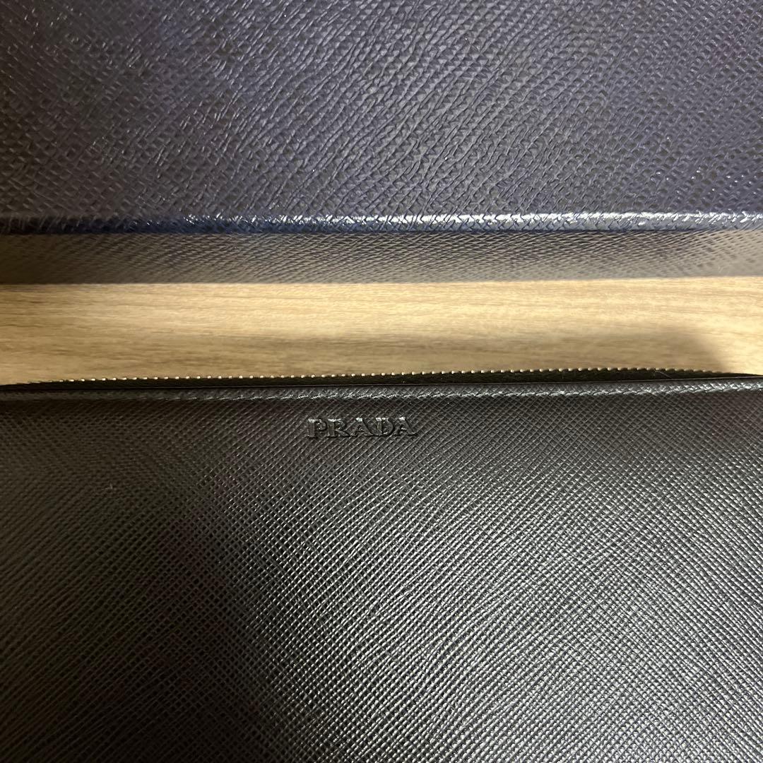 PRADA プラダ　長財布