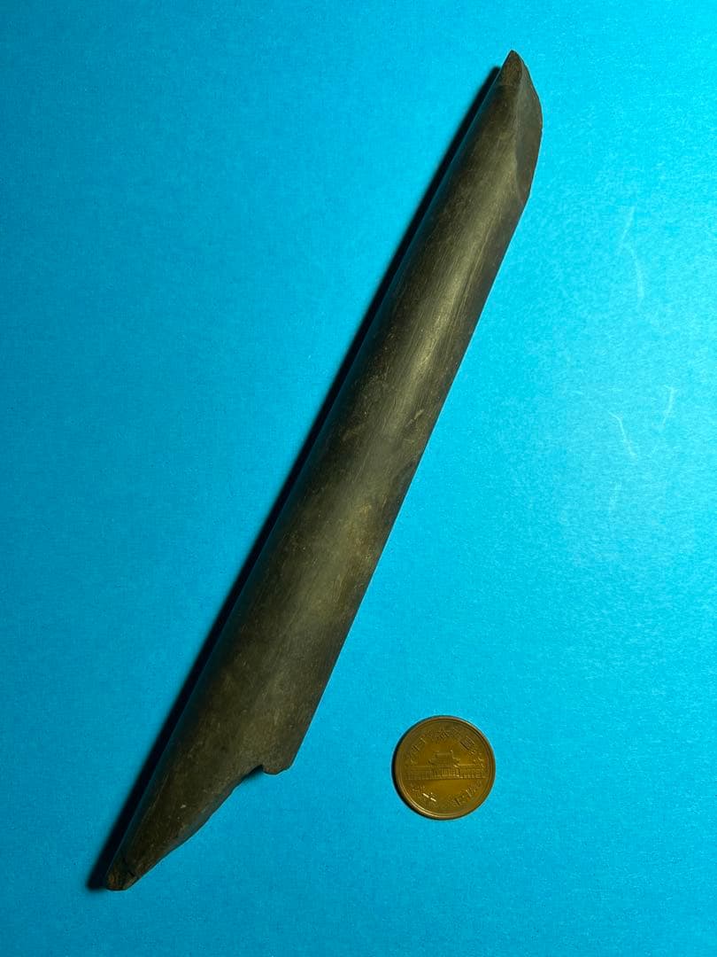 石器　石棒の真ん中　v26