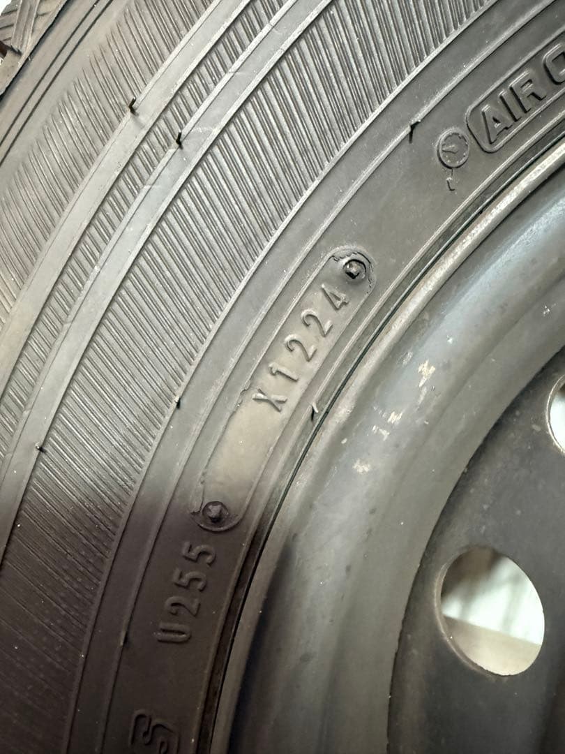 200系ハイエース スタッドレス ノーマルホイール付 195/80R15 LT