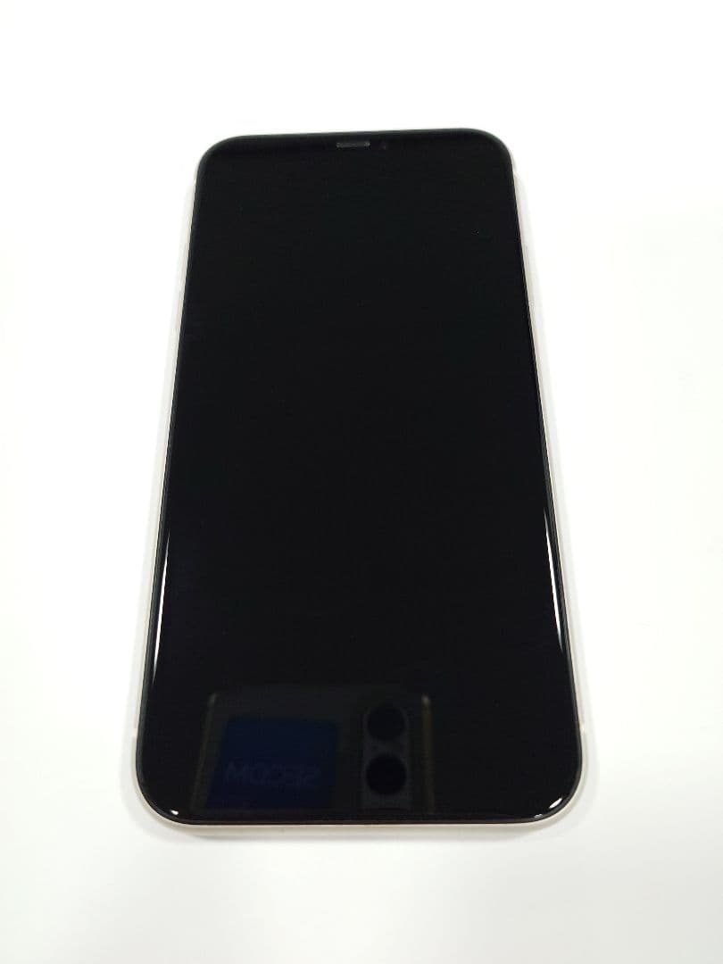 iPhone11 64GB ホワイト　美品　SIMロック解除済み