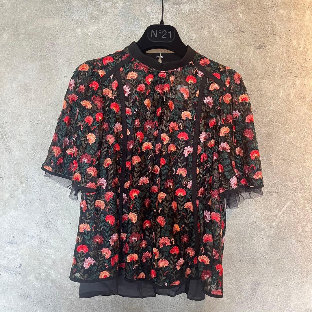 LOKITHO ロキト　刺繍花柄ブラウス　レーストップス