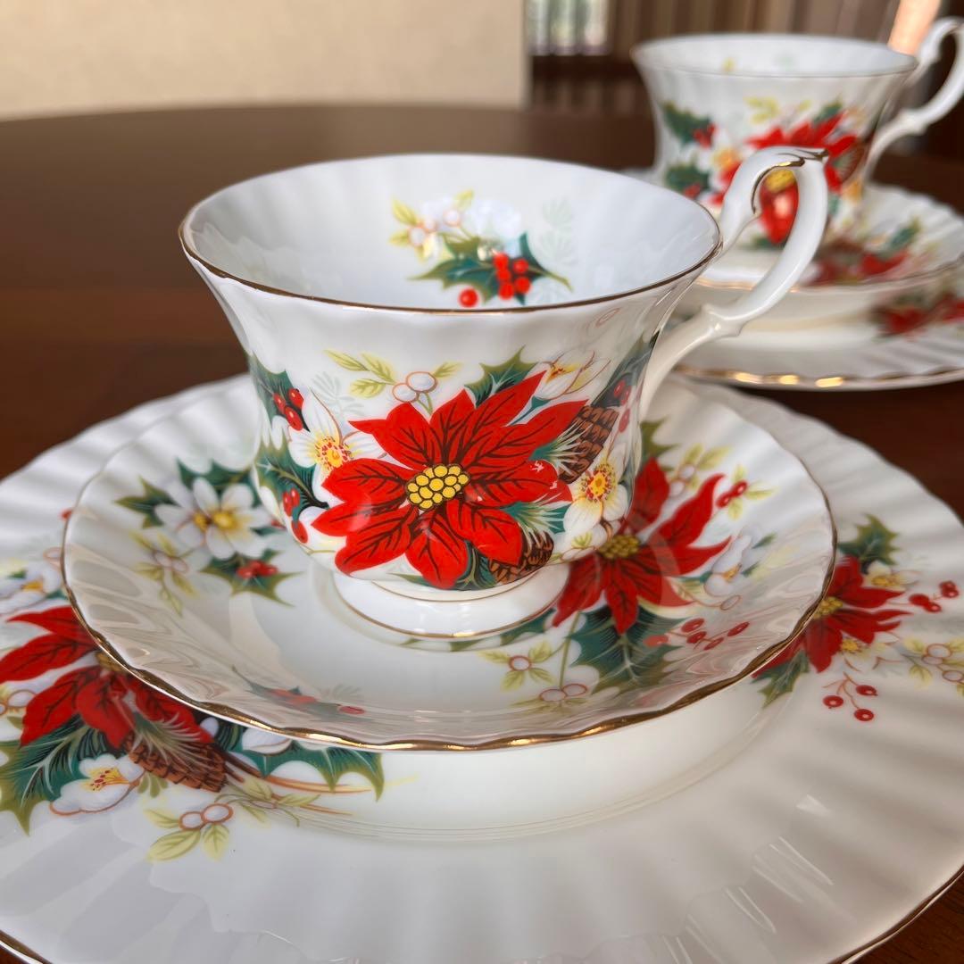 【レア美品】ロイヤルアルバート★ポインセチア★トリオペア（パターンA）