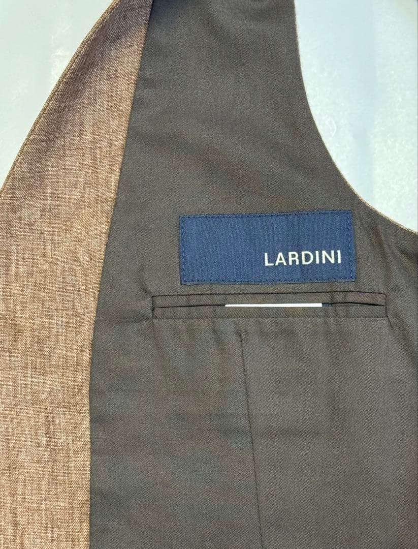 【美品】 LARDINI リネン素材夏用ジレ46イタリア製(ブラウン)