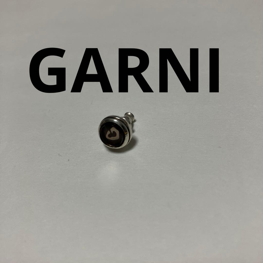 新品未使用　GARNI 片耳用ピアス　シルバー