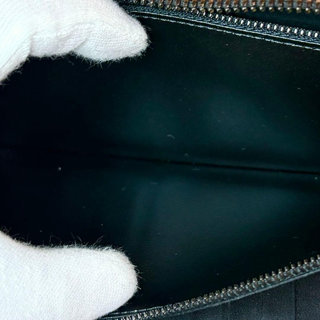 ルイヴィトン　トリヨンアンプラントヴェルティカル　ジッピーウォレットM69047