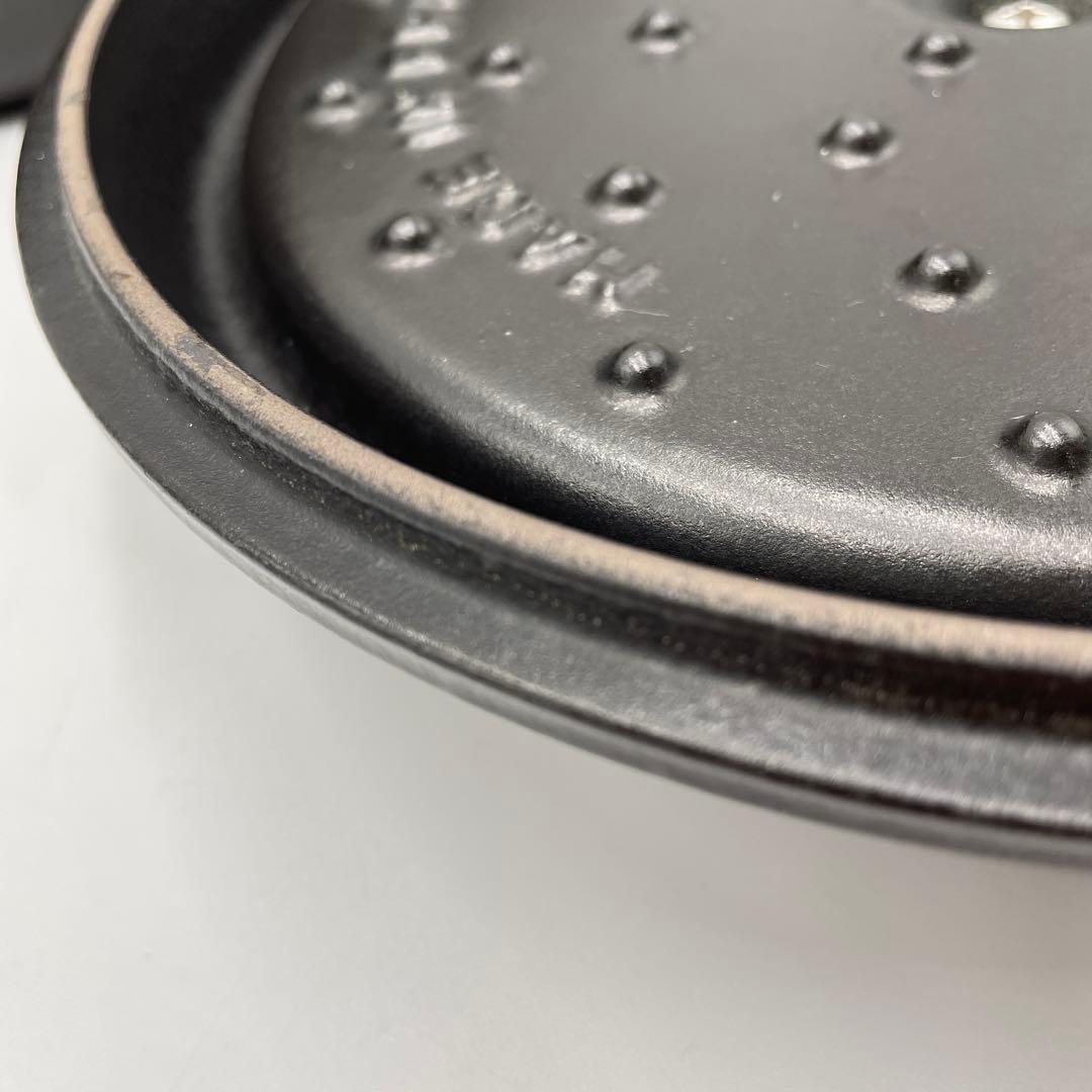 美品　STAUB ココット ラウンド　22cm ブラック