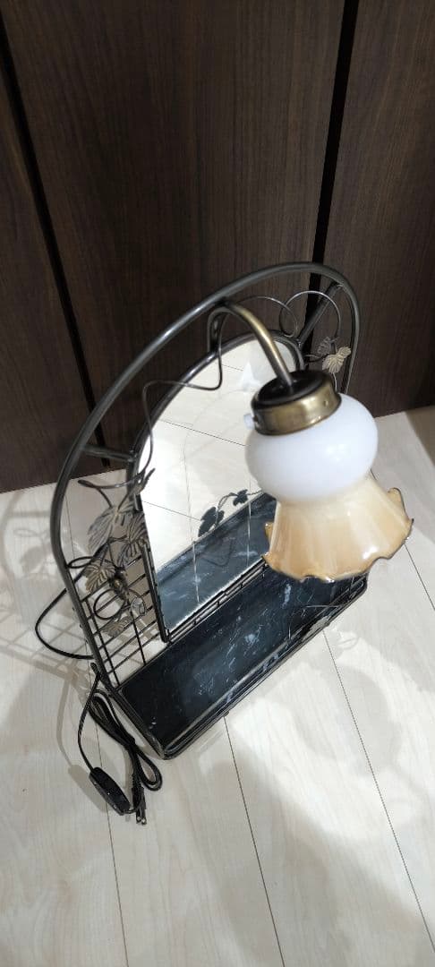 桜井製作所　アイアンドレッサー　昭和レトロ 鏡　電気付　葡萄のツル鉄製