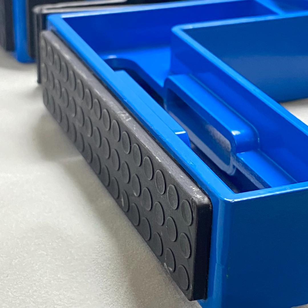 スノーボード、スキー用バイス （金属製スノボバイス）