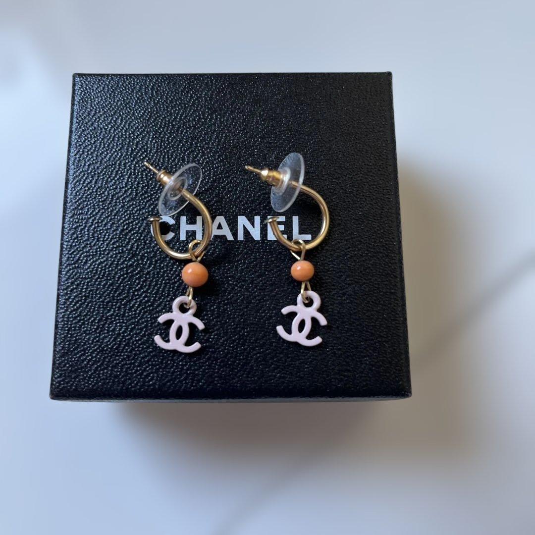 CHANEL シャネル　ココマーク　フックピアス