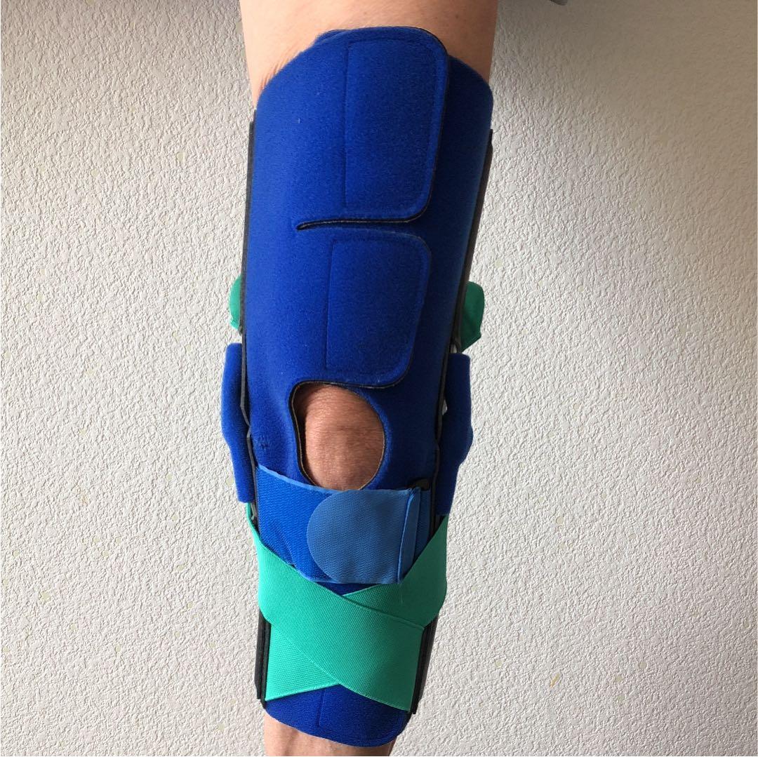 サポーター  関節保護具