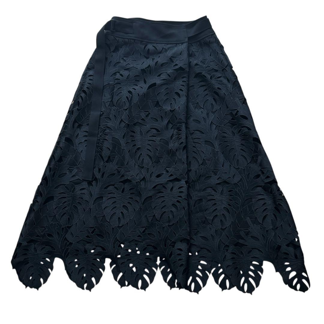 【限定価格 美品】アドーア リーフカットワークレースモンステア スカート