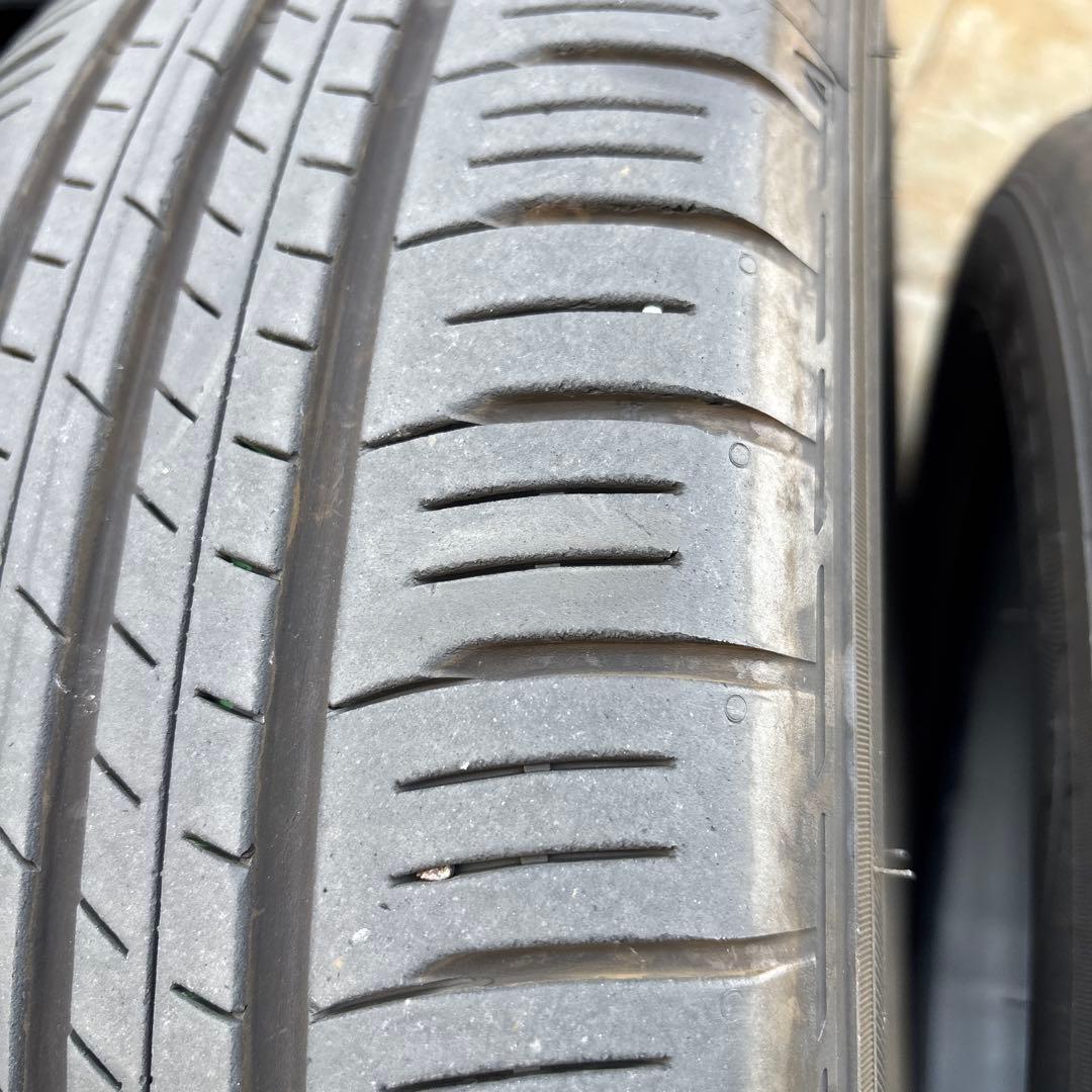 トム　タイヤのみ4本　185/65R15 ダンロップ　シエンタ等