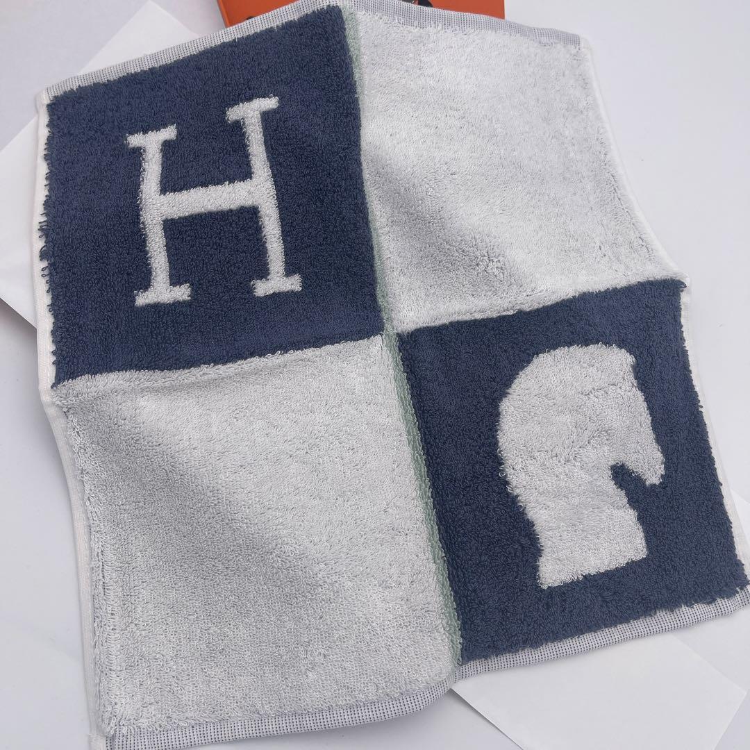 新品　HERMES ネイビー Hロゴ タオルハンカチ