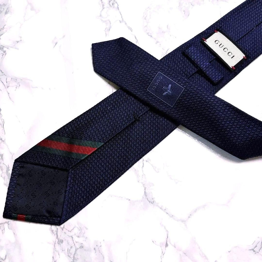 ♡極美品♡Gucci グッチネクタイ　ナロータイ　現行タグ　蜂　シェリーライン