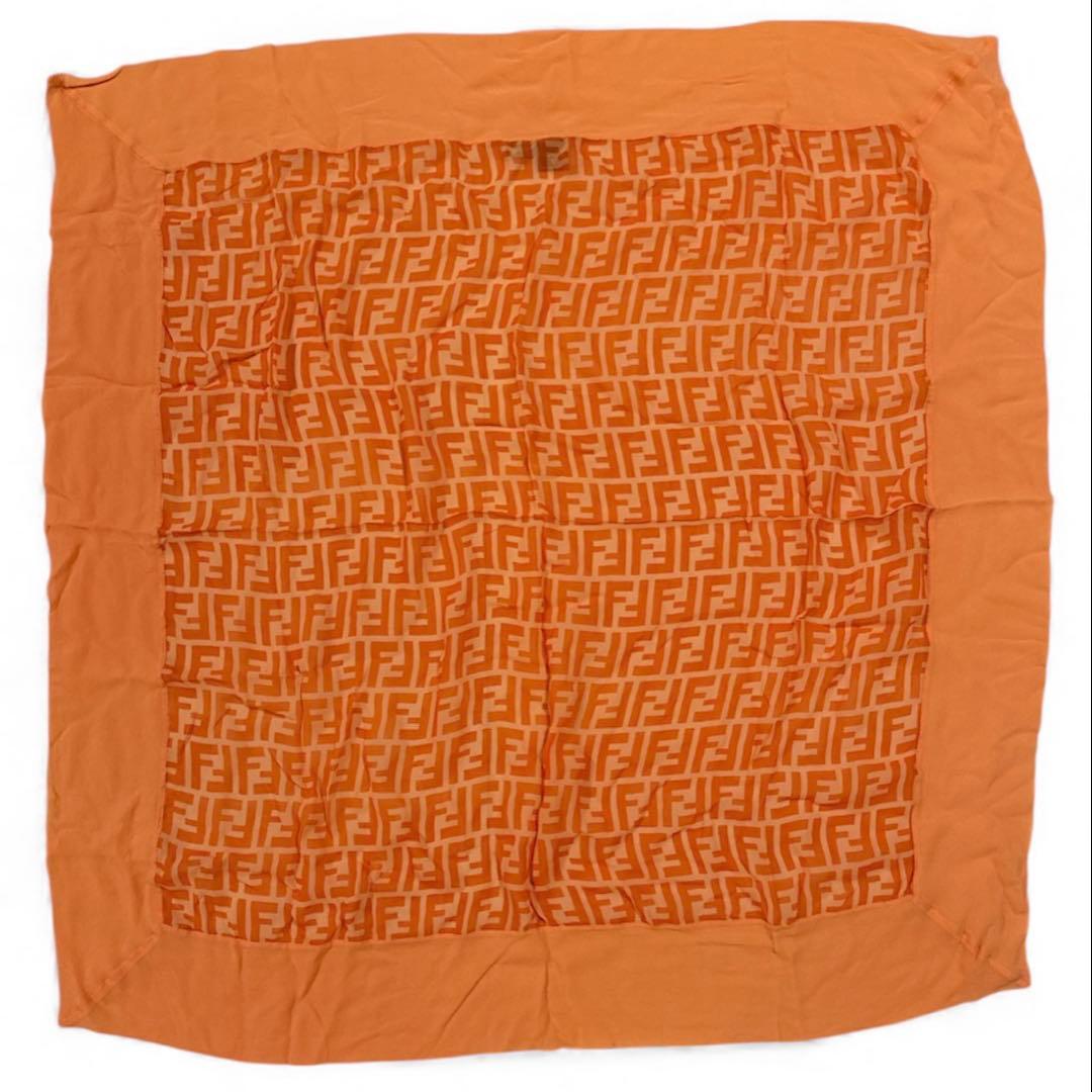 【美品】FENDIオレンジ 大判FFロゴパターンスカーフ 100%シルク