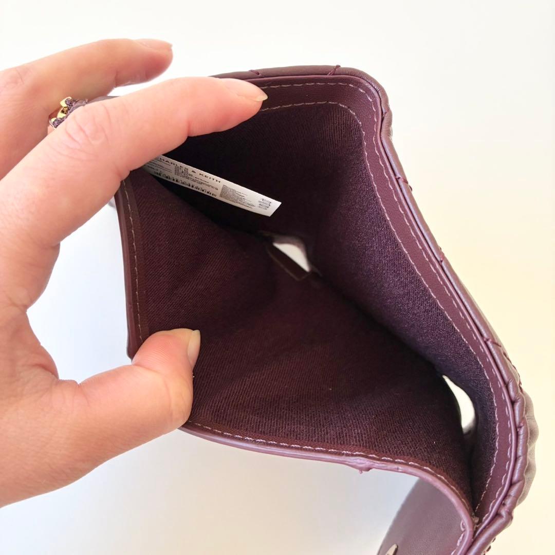 【新品】CHARLES & KEITH 三つ折り財布 アリエッティ キルティング