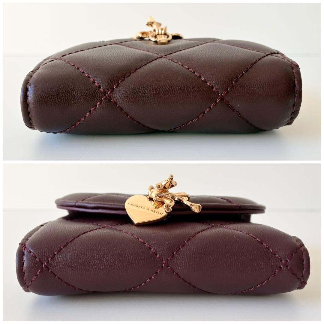 【新品】CHARLES & KEITH 三つ折り財布 アリエッティ キルティング