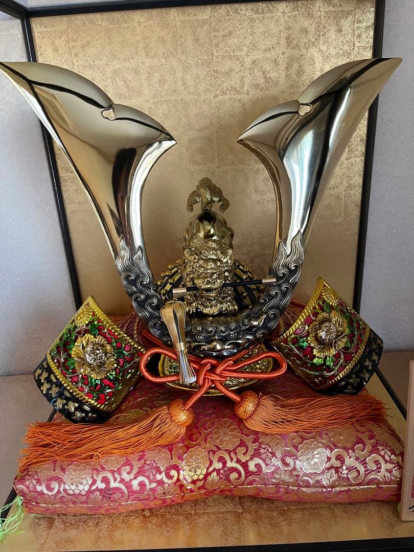 端午の節句　兜　伝統鎮芸　牡丹獅子　出世獅子星兜