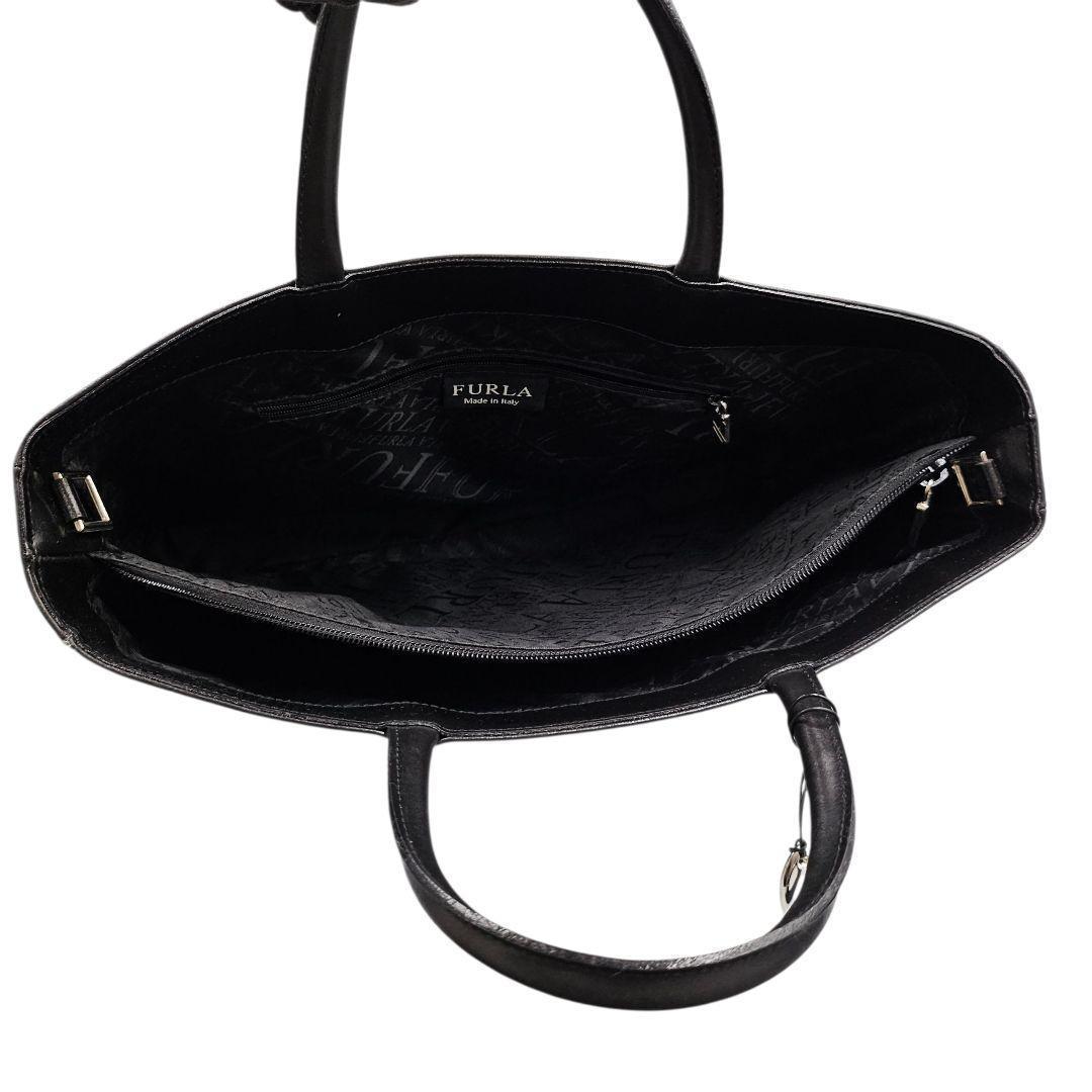 美品　FURLA　サフィアーノレザー　トートバッグ　A4可 ブラック　2way