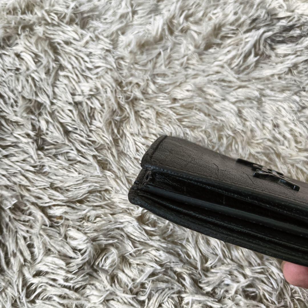 サンローラン　折り財布　小銭入れ　YSLロゴ　クロコ型押し　黒　ウォレット