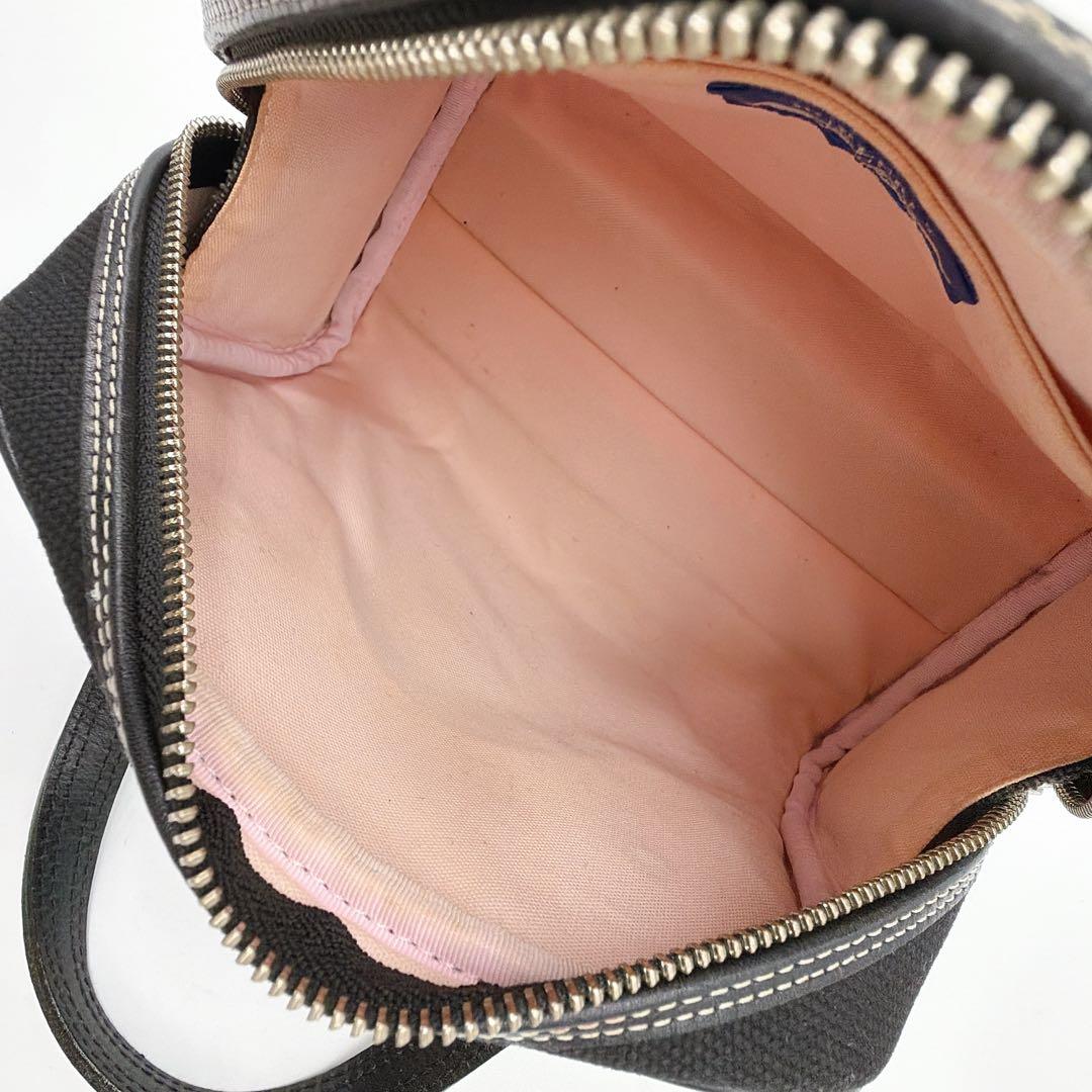 希少【バーバリーブルーレーベル】ミニボストン ハンドバッグ 黒 ピンクホース刺繍