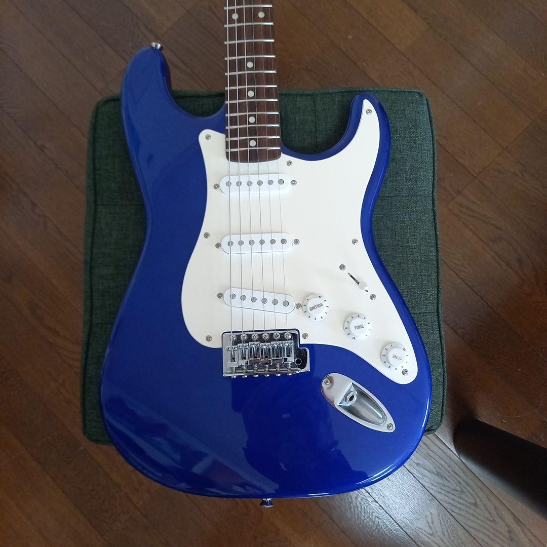 『美品』金文字ロゴSquier By Fender Affinity STRAT