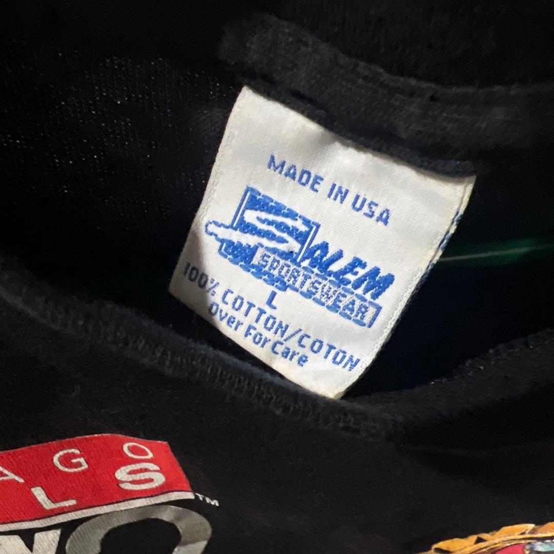 NBA Chicago Bulls シカゴ・ブルズ Tシャツ　未使用品❗️