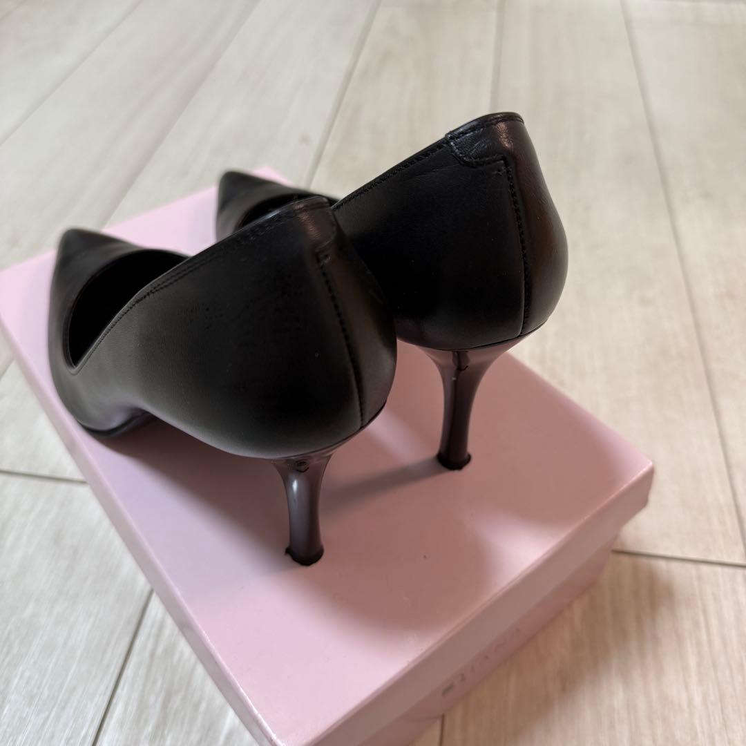 シ*8様 【極美品】DIANA 黒 ポインテッドトゥ ハイヒール 約9cm レザ