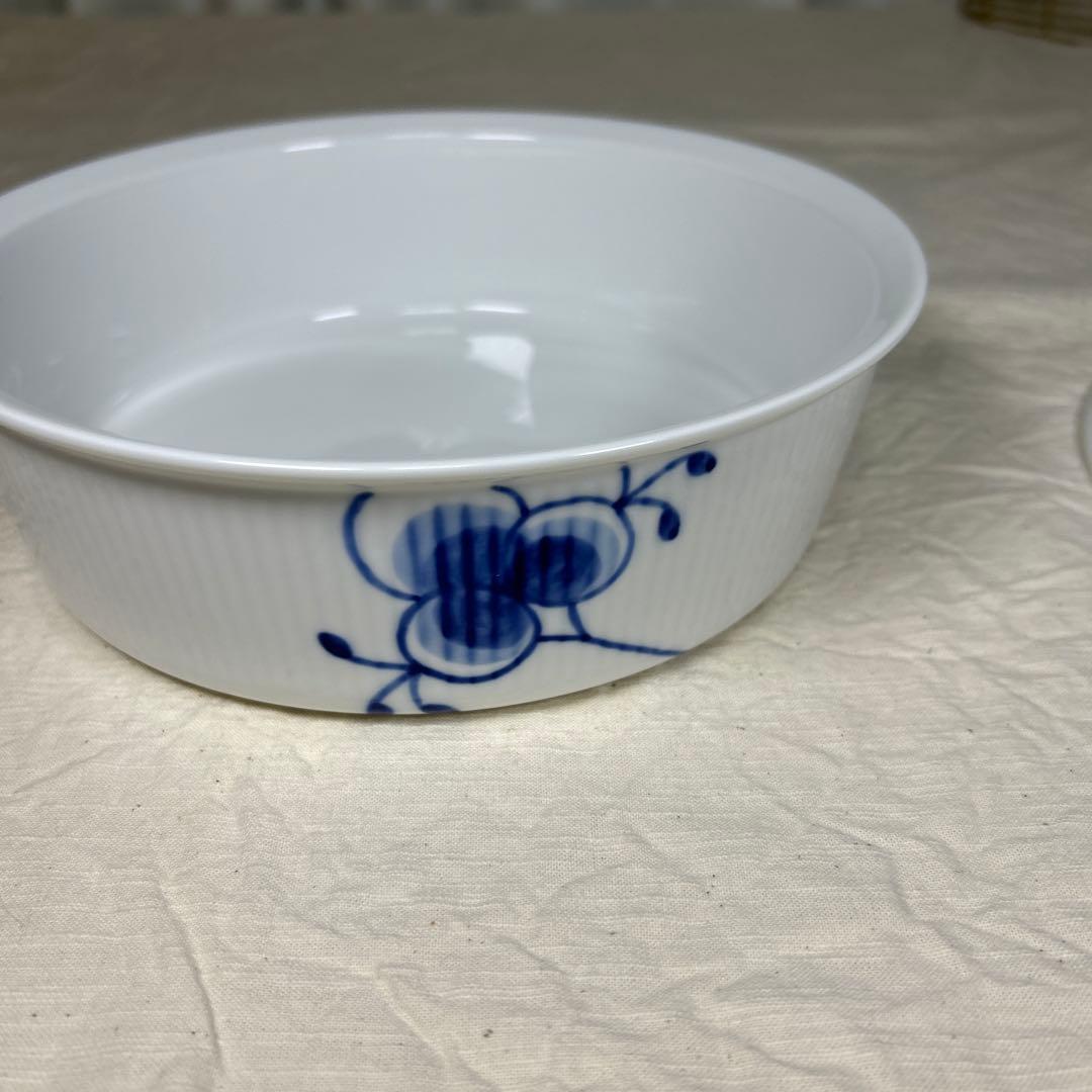 ロイヤルコペンハーゲン　ブルーフルーテッド　メガ　オーブンウェア　直径21.5