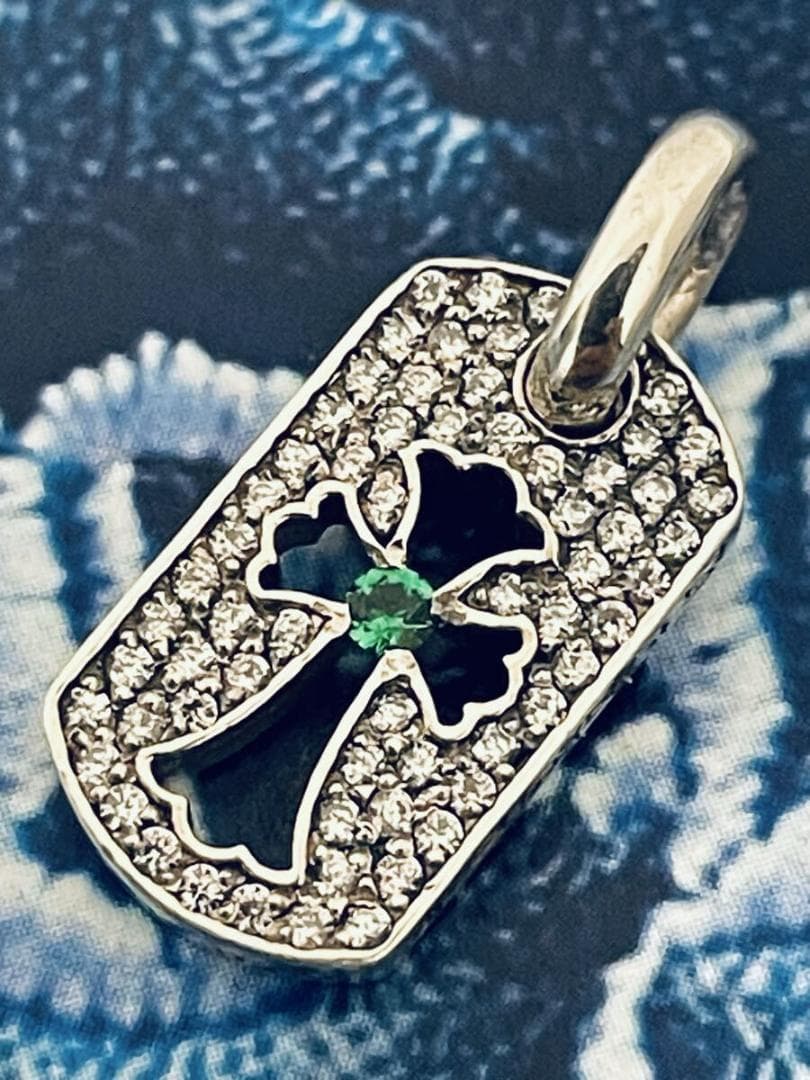 ぼ*う様 Chrome Hearts ドックタグカットアウトCHクロスチャーム