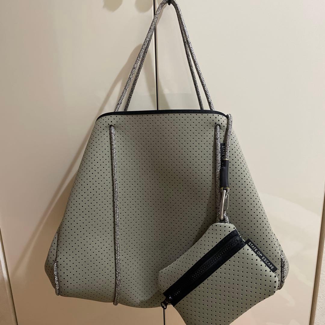 ✨美品✨STATE OP ESCAPE✨パンチングネオプレントートバック　大容量