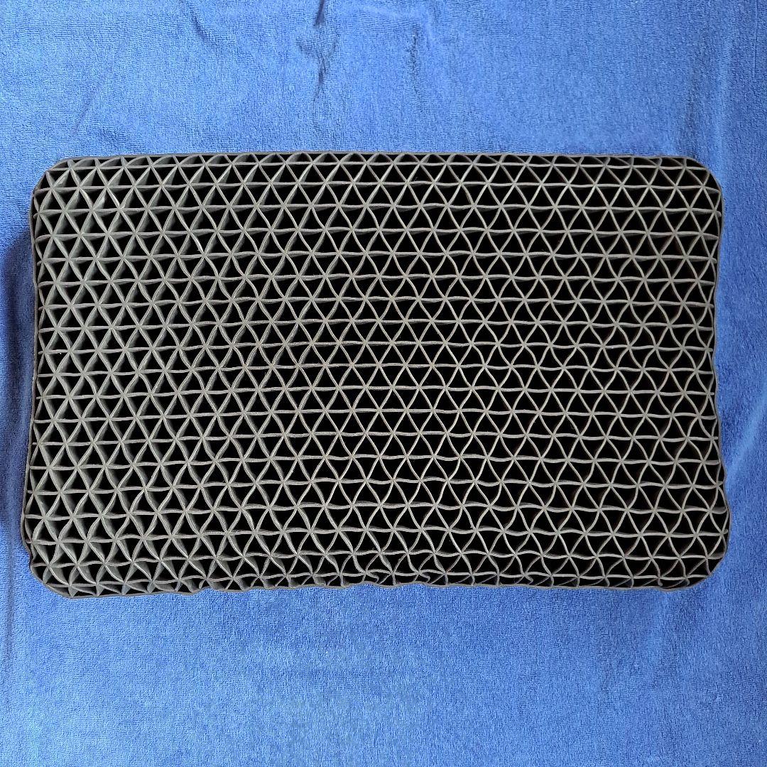 ヒツジのいらない枕 至極 カバー・箱あり