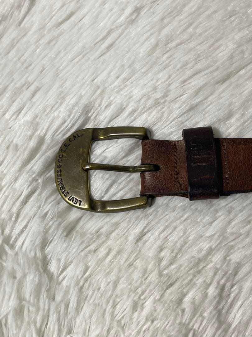 希少　Levi’s リーバイス ベルト USA製 本革 レザー 真鍮バックル