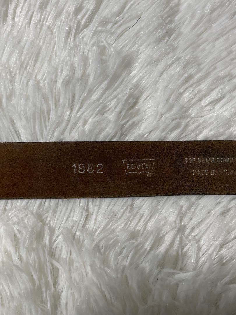 希少　Levi’s リーバイス ベルト USA製 本革 レザー 真鍮バックル