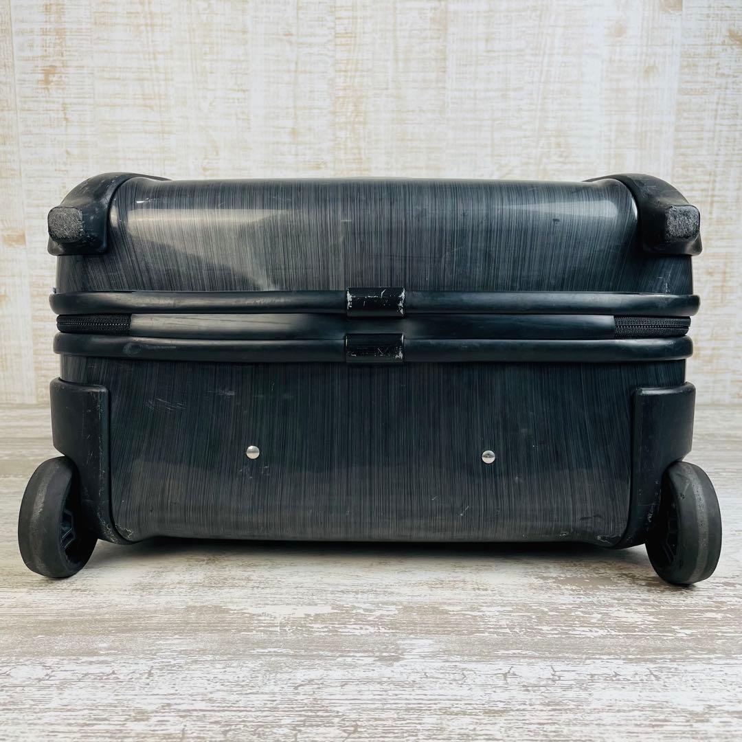 TUMI トゥミVAPOR 2輪コンパクトキャリーケース　機内持込可能【25L】