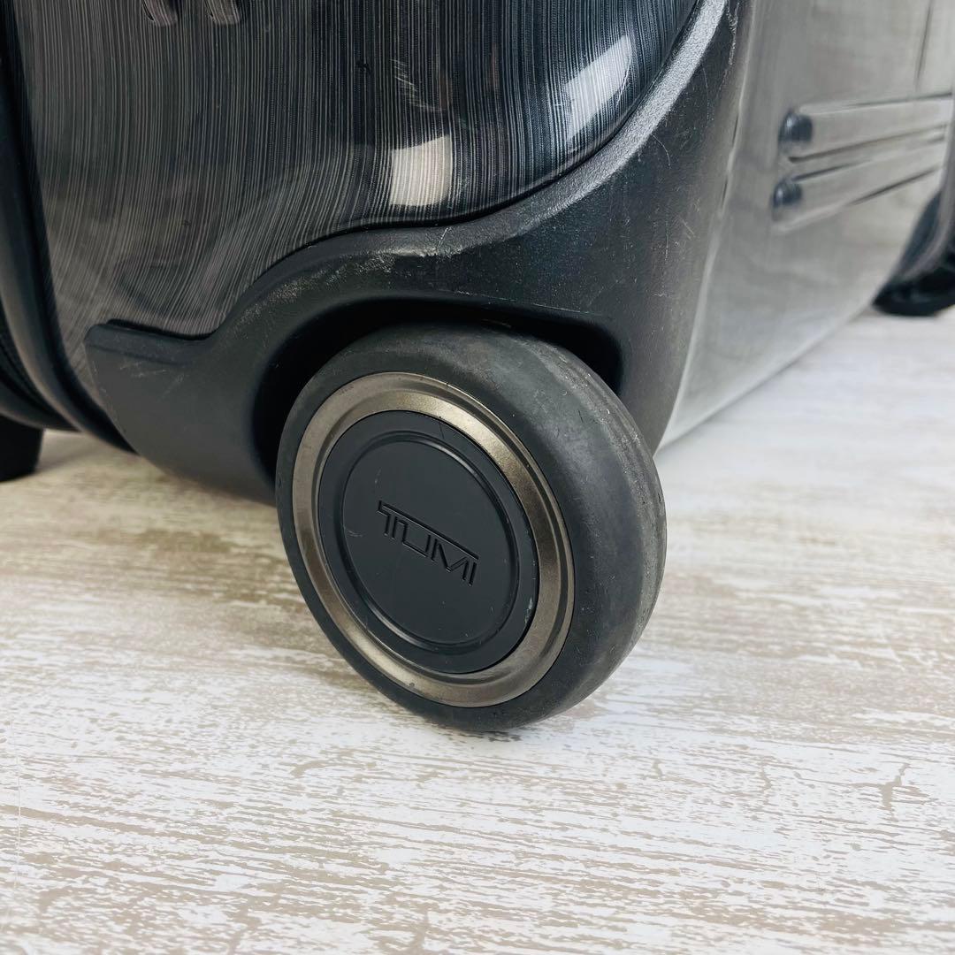 TUMI トゥミVAPOR 2輪コンパクトキャリーケース　機内持込可能【25L】