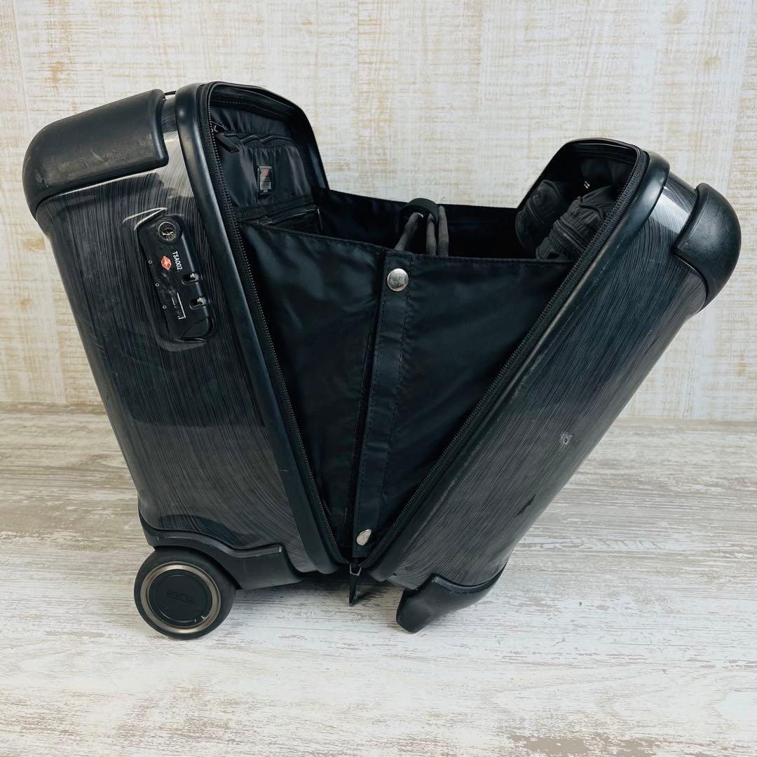 TUMI トゥミVAPOR 2輪コンパクトキャリーケース　機内持込可能【25L】