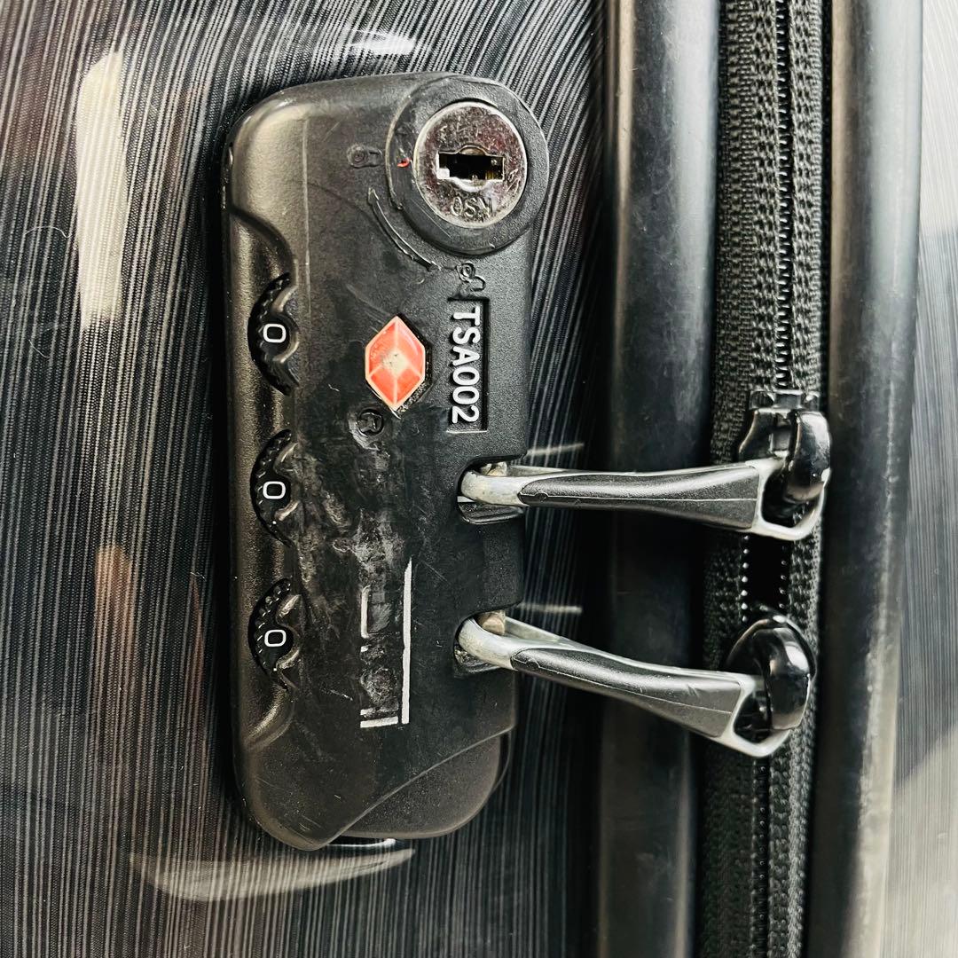 TUMI トゥミVAPOR 2輪コンパクトキャリーケース　機内持込可能【25L】