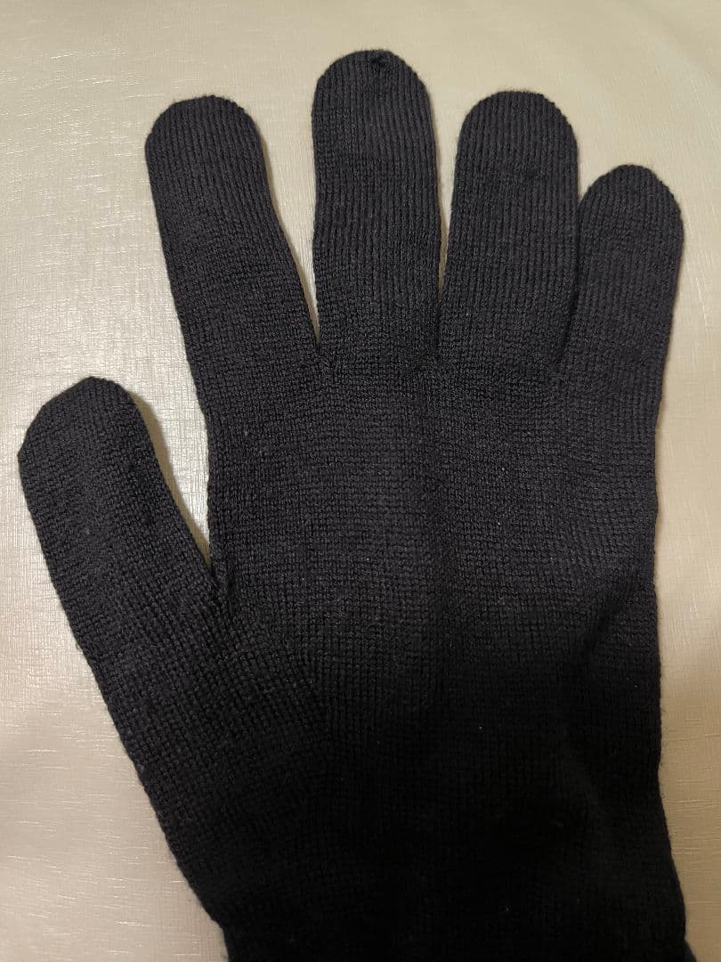 LOUIS VUITTON ルイヴィトン　LV ロゴ 手袋