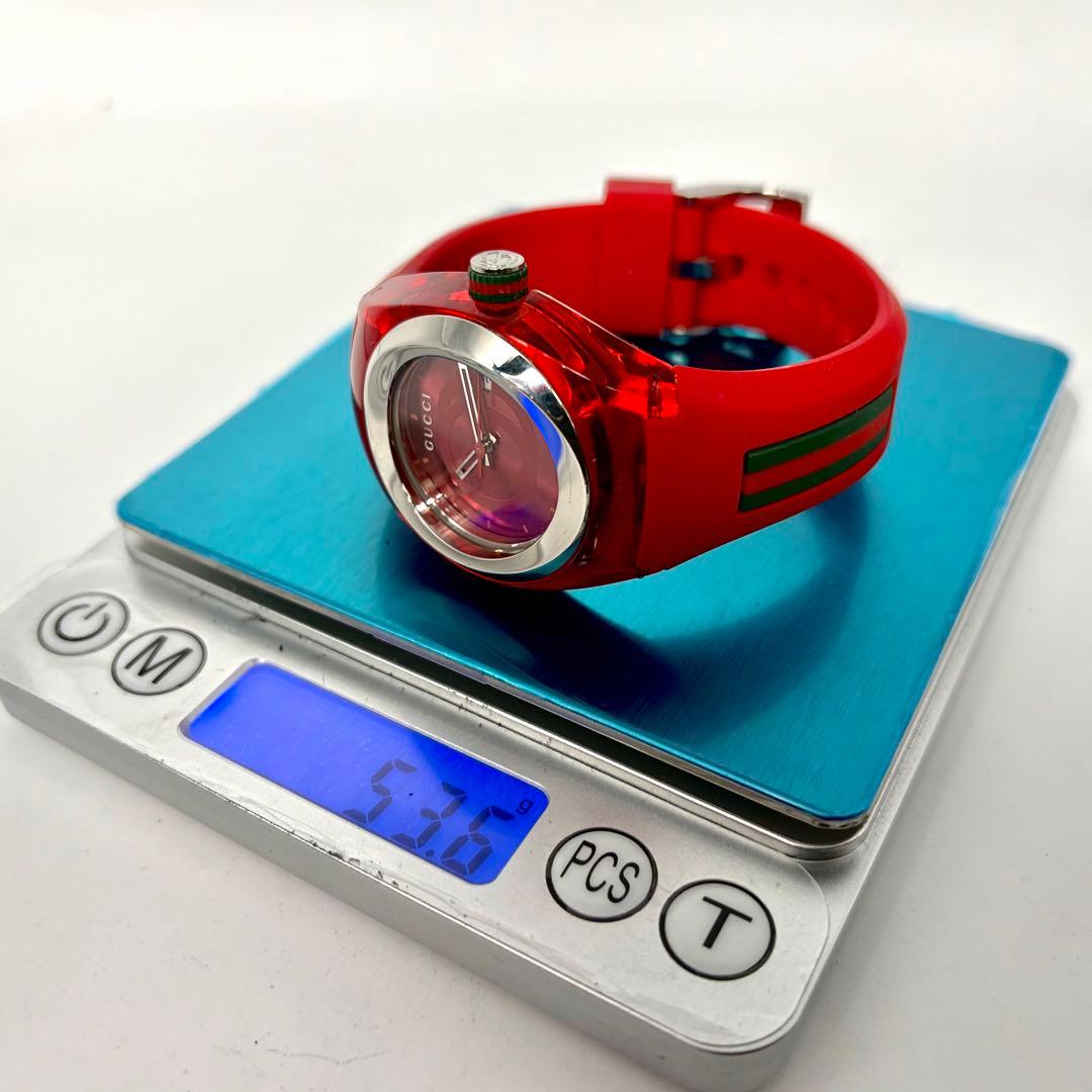 【美品/稼働品】グッチ シンク 137.3 シェリーライン デイト 腕時計 赤