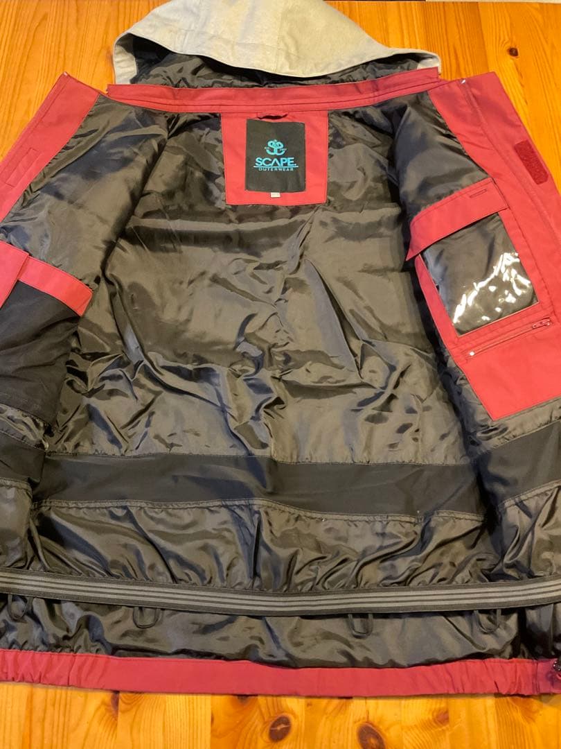 SCAPE×Mark Gonzalesコラボ　スノボウエア　セットアップ