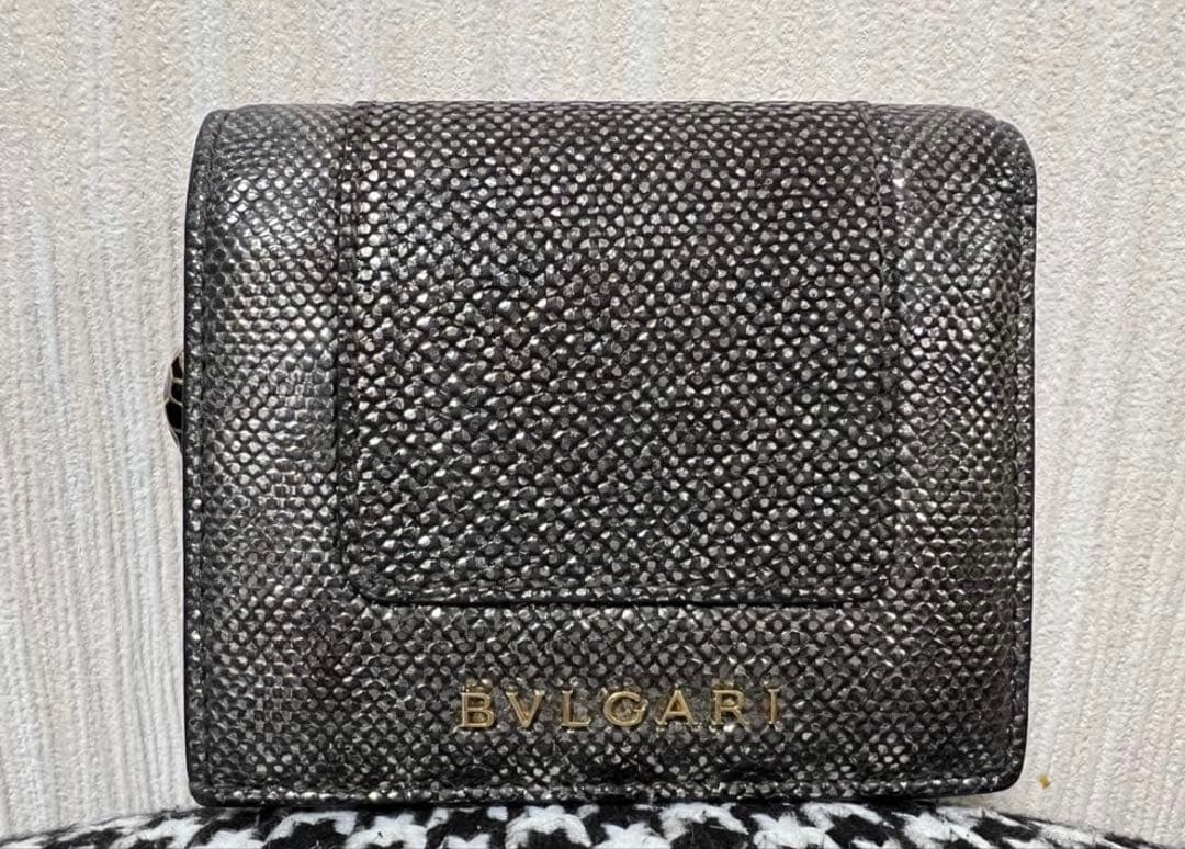 正規品　BVLGARI ブルガリ 三つ折り財布　セルペンティ ヘビ